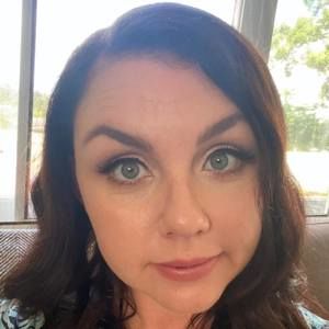 Meet your Posher, Claire